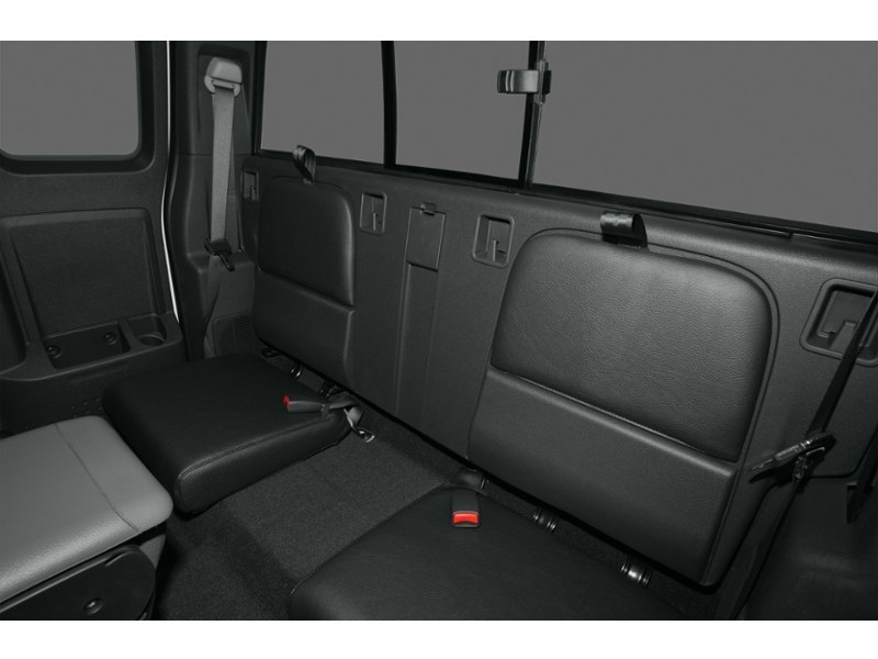2008 Dodge Dakota 2WD Ext Cab SXT Interior Shot 6