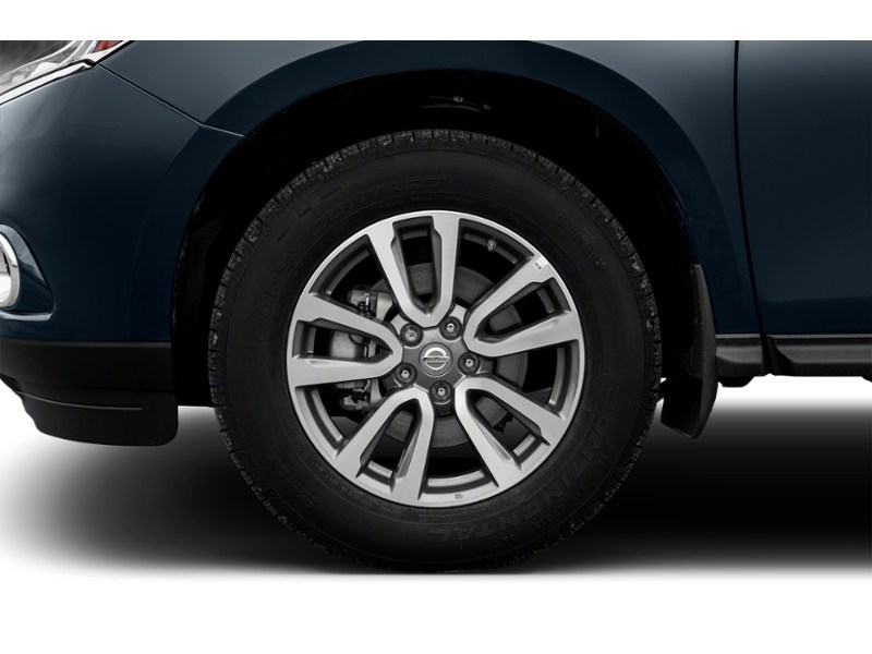 2014 Nissan Pathfinder 4WD 4dr S Exterior Shot 5