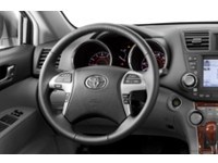 2013 Toyota Highlander 4WD 4dr Interior Shot 3
