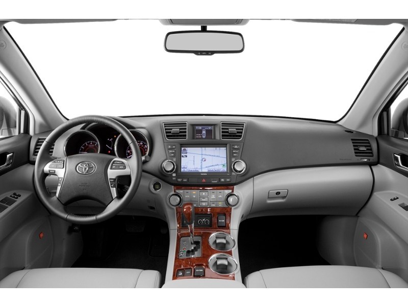 2013 Toyota Highlander 4WD 4dr Interior Shot 6