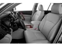 2013 Toyota Highlander 4WD 4dr Interior Shot 4