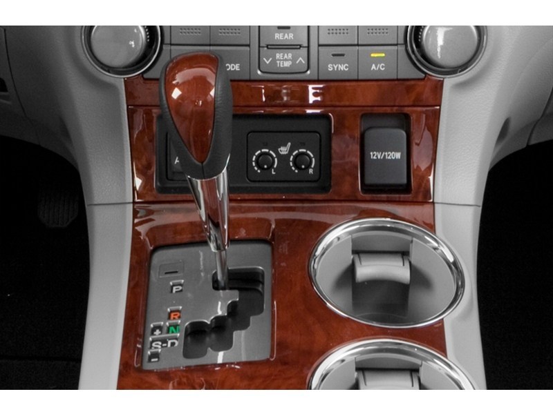 2013 Toyota Highlander 4WD 4dr Exterior Shot 9