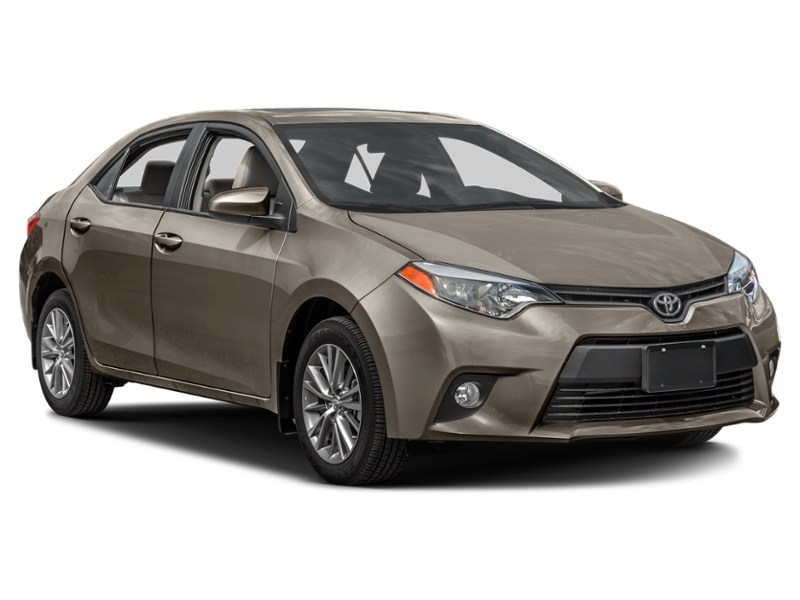 2016 Toyota Corolla 4dr Sdn CVT LE Exterior Shot 9