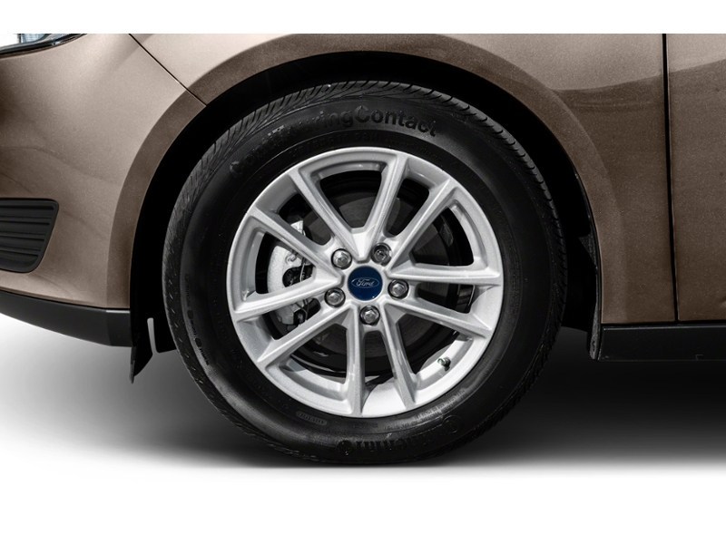 2016 Ford Focus 4dr Sdn SE Exterior Shot 5