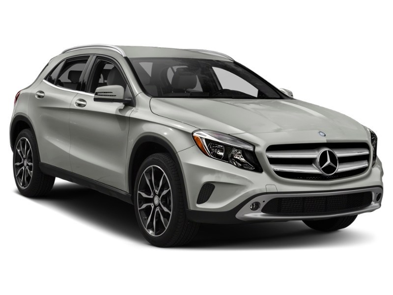 2015 Mercedes-Benz GLA-Class 4MATIC 4dr GLA 250 Exterior Shot 9