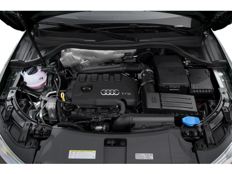 2018 Audi Q3 2.0 TFSI quattro Technik Tiptronic Exterior Shot 3