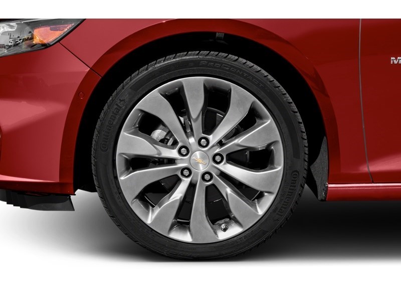 2018 Chevrolet Malibu 4dr Sdn Premier w/2LZ Exterior Shot 5