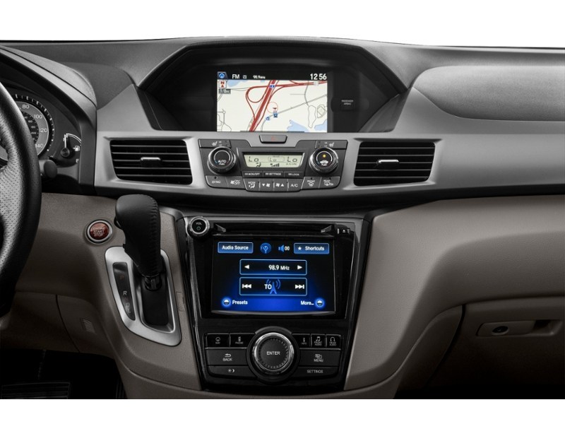 2016 Honda Odyssey 4dr Wgn Touring Interior Shot 2