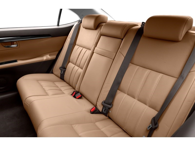2016 Lexus ES 350 4dr Sdn Interior Shot 5