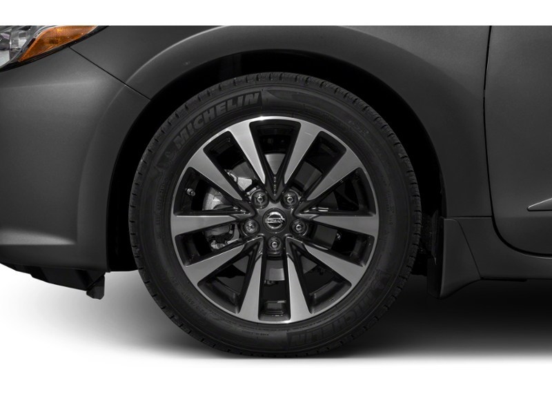 2017 Nissan Altima 4dr Sdn I4 CVT 2.5 SL Exterior Shot 5