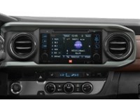 2017 Toyota Tacoma 4WD Double Cab V6 Auto Limited Interior Shot 2