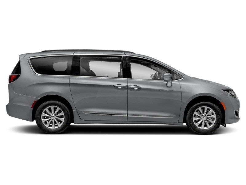 2020 Chrysler Pacifica Limited 35th Anniversary FWD *Ltd Avail* Exterior Shot 11
