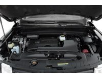 2017 Nissan Pathfinder 4WD 4dr SL Exterior Shot 3