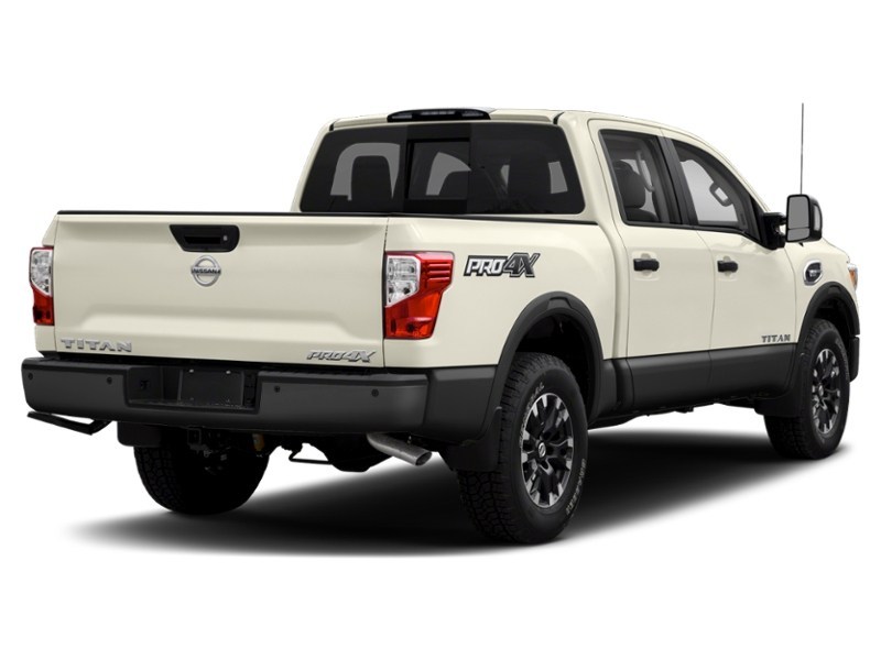 2018 Nissan Titan 4x4 Crew Cab PRO-4X Exterior Shot 2