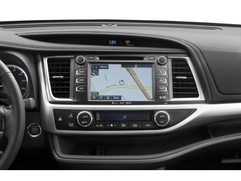 2019 Toyota Highlander AWD XLE Interior Shot 2
