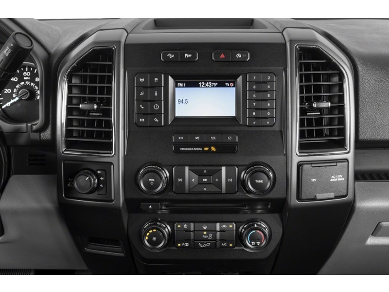 2019 Ford F-150 XLT | 4X4 | 3.5L | MAX TOW | NAV | FX4 | TLGT STEP Interior Shot 2