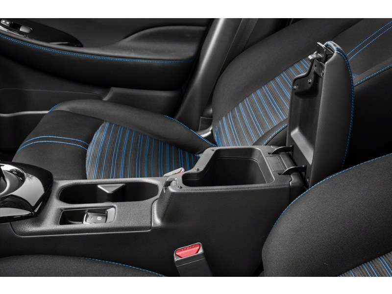2018 Nissan LEAF SL Hatchback Interior Shot 7
