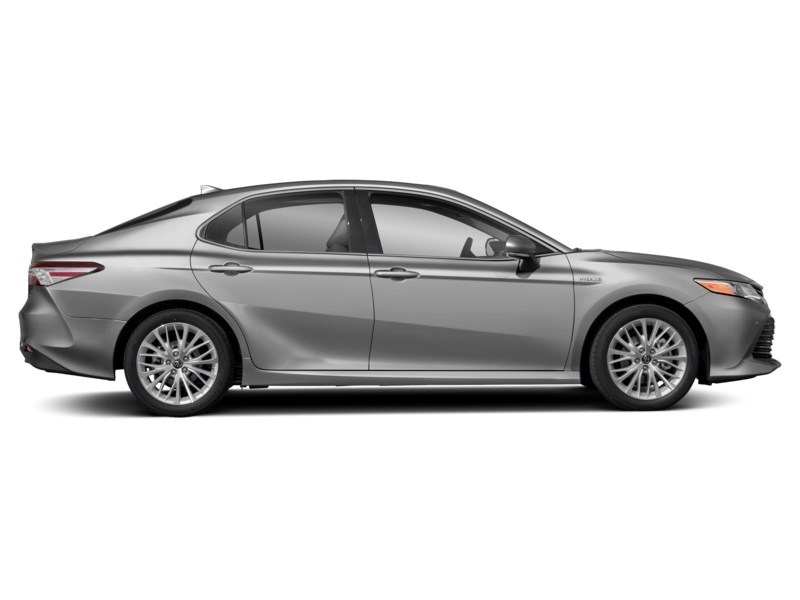 2020 Toyota Camry Hybrid Hybrid XLE Auto Exterior Shot 11