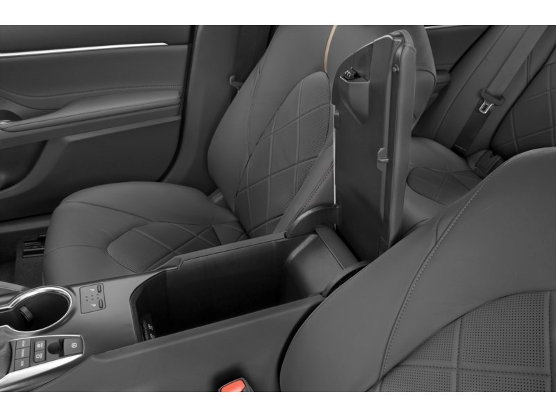 2020 Toyota Camry Hybrid Hybrid XLE Auto Interior Shot 7