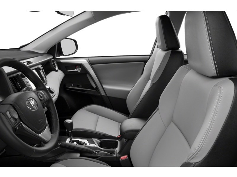 2018 Toyota RAV4 AWD SE Interior Shot 4