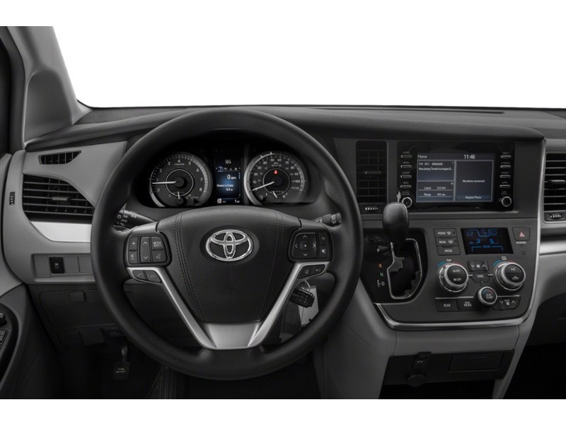 2018 Toyota Sienna LE 8-Passenger FWD Interior Shot 3