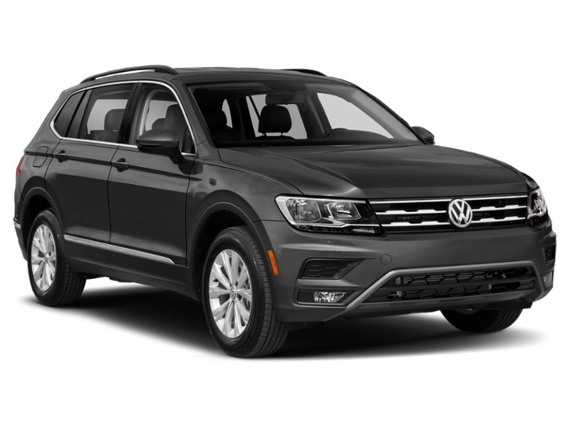 2018 Volkswagen Tiguan Trendline FWD Exterior Shot 9