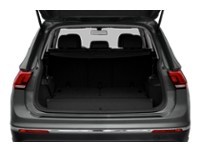 2018 Volkswagen Tiguan Trendline FWD Exterior Shot 4