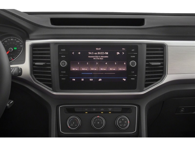 2018 Volkswagen Atlas Comfortline 3.6 FSI 4MOTION Interior Shot 2