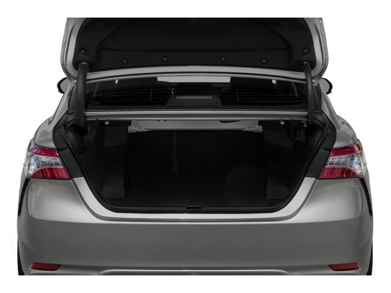2020 Toyota Camry XSE Auto Exterior Shot 4