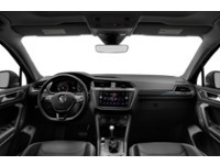 2021 Volkswagen Tiguan Highline 4MOTION Interior Shot 6