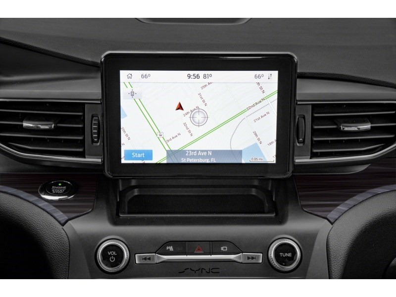 2021 Ford Explorer Limited 4WD Interior Shot 8