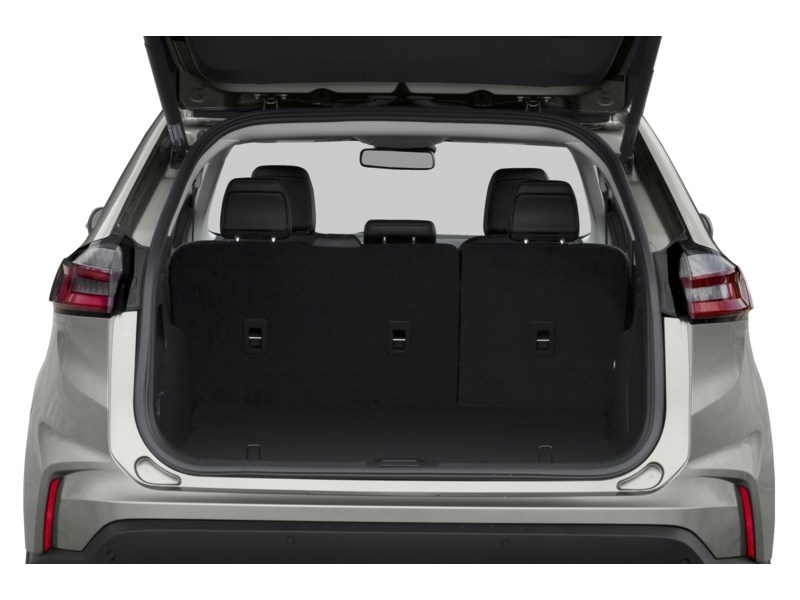 2024 Ford Edge Titanium AWD Exterior Shot 4