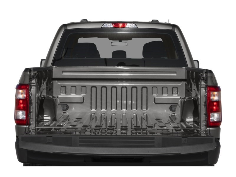 2023 Ford F-150 XL 4WD SuperCrew 5.5' Box Exterior Shot 4