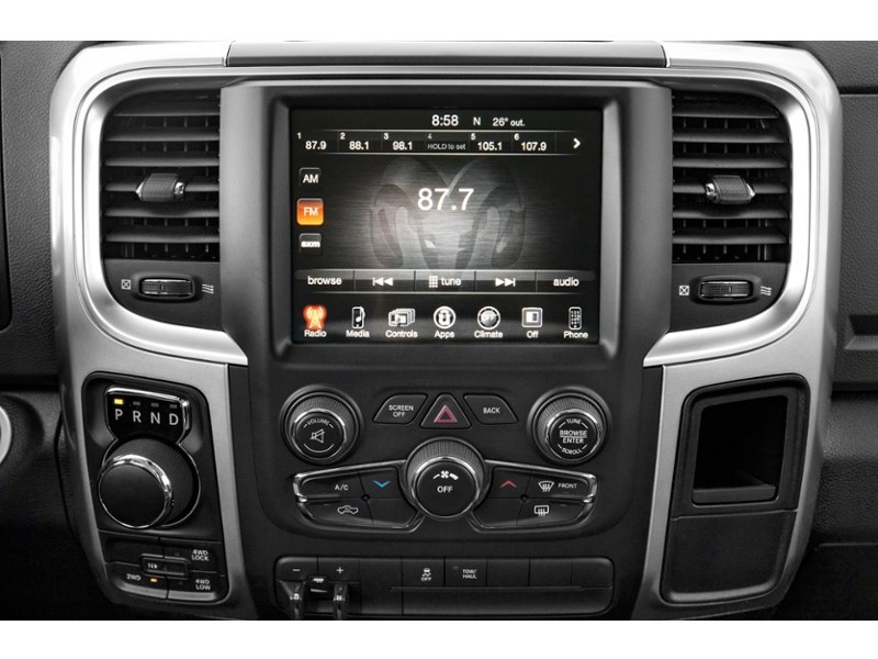 2022 RAM 1500 Classic Warlock | 4X4 | 5.7L |NAV| HTD STR WHL| PREM SOUND Interior Shot 2