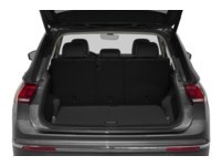 2024 Volkswagen Tiguan Comfortline 4MOTION Exterior Shot 4