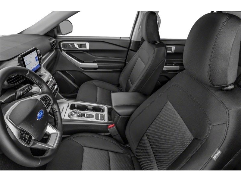 2024 Ford Explorer XLT 4WD Interior Shot 4
