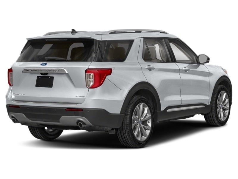 2023 Ford Explorer Platinum 4WD Exterior Shot 2