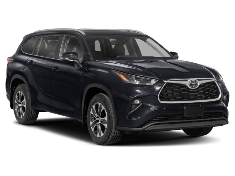 2023 Toyota Highlander XLE AWD Exterior Shot 8