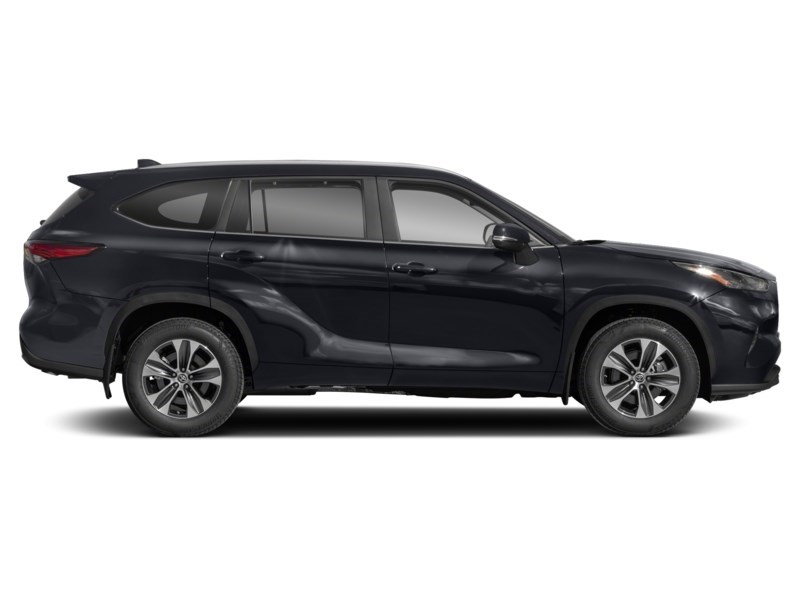 2023 Toyota Highlander XLE AWD Exterior Shot 10