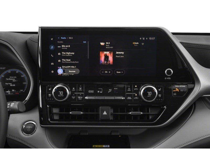 2023 Toyota Highlander Hybrid Hybrid Limited AWD Interior Shot 2
