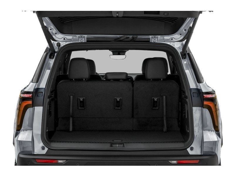 2027 Chevrolet Traverse AWD 4dr Z71 Exterior Shot 4
