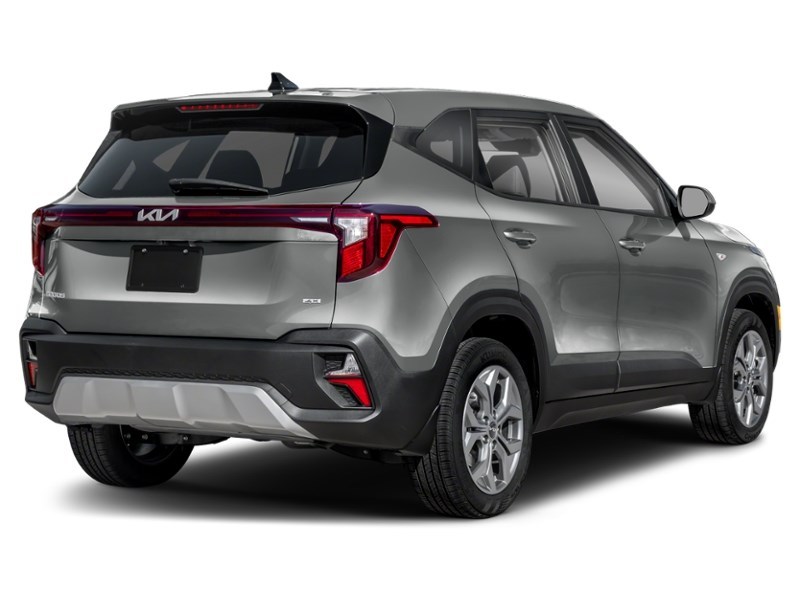 2025 Kia Seltos LX FWD Exterior Shot 2