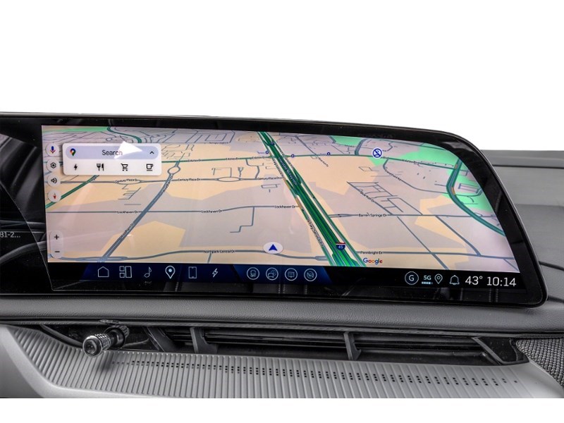 2026 Cadillac OPTIQ 4dr Sport Interior Shot 8