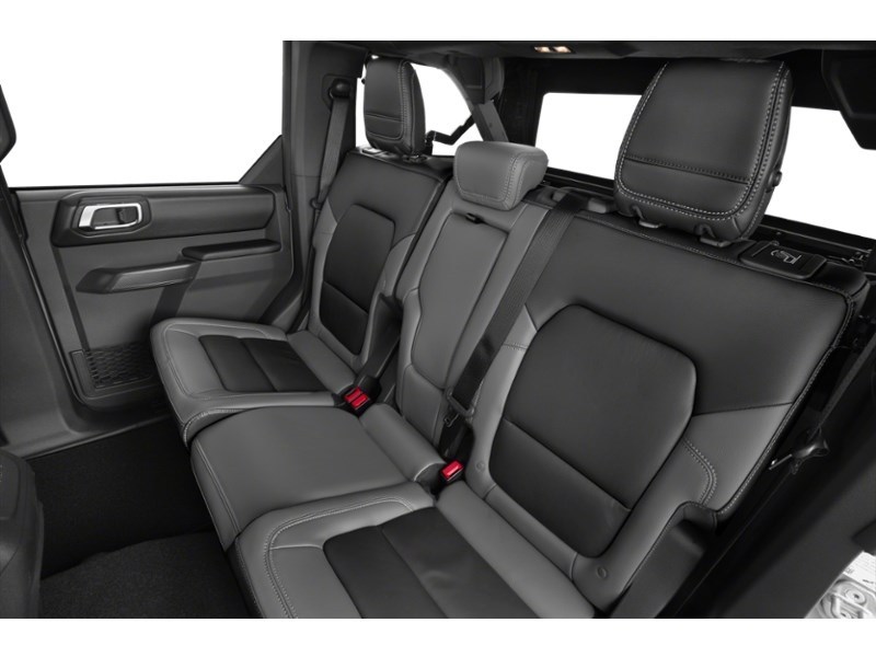 2026 Ford Bronco Outer Banks 4 Door 4x4 Interior Shot 5