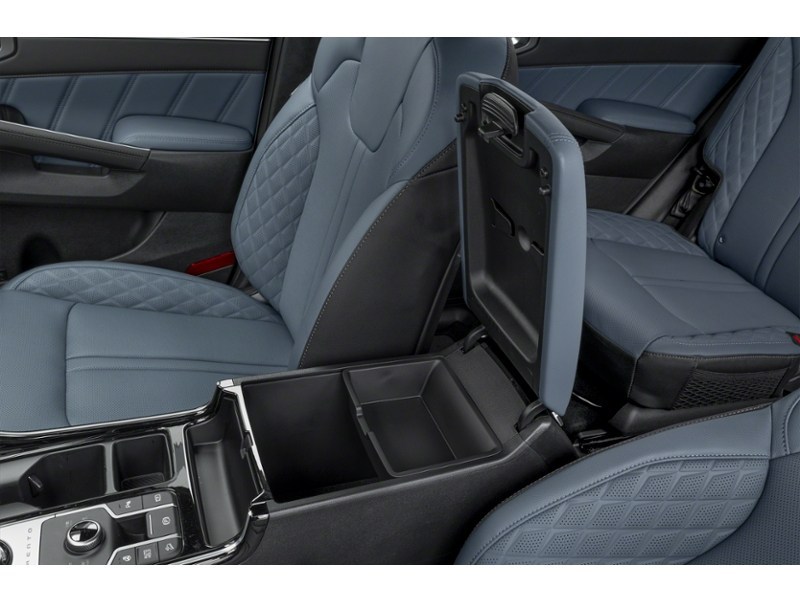 2026 Kia Sorento HEV SX AWD Interior Shot 7