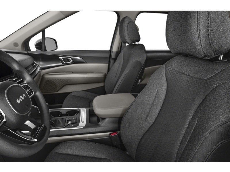 2027 Kia Carnival LX FWD Interior Shot 4