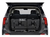 2027 Kia Carnival LX FWD Exterior Shot 4