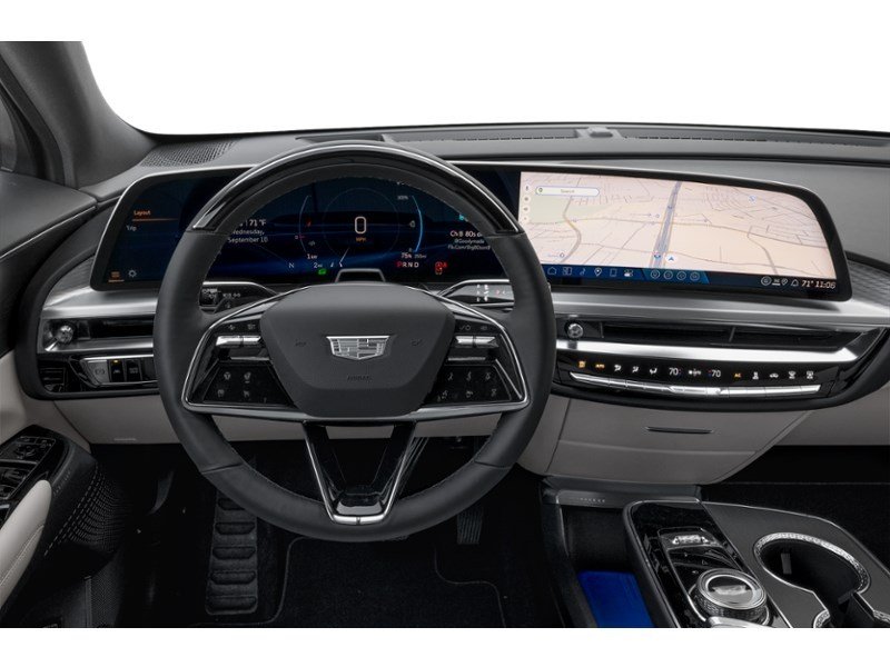 2027 Cadillac LYRIQ 4dr Signature Sport Interior Shot 3