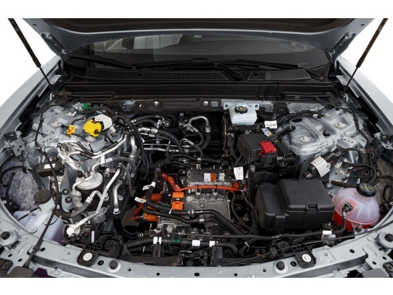 2027 Cadillac LYRIQ 4dr Signature Sport Exterior Shot 3