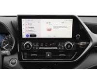 2026 Toyota Highlander XLE AWD Interior Shot 2